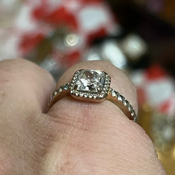 Pandora Square Sparkle Ring - Picture 8 of 14